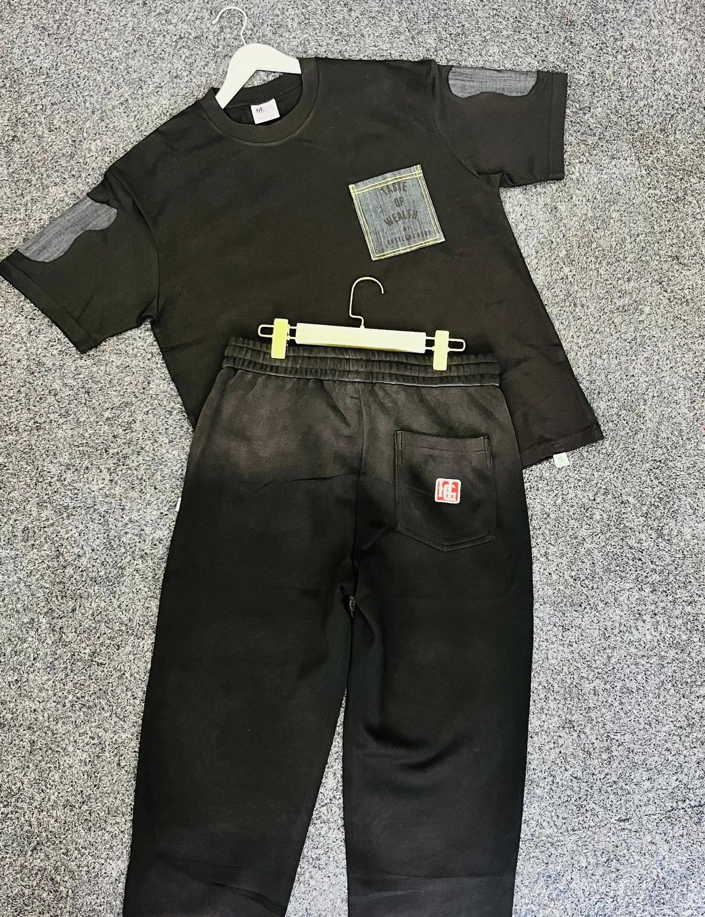 HG Taste of Wealth Baggy Two-Piece Set – Black